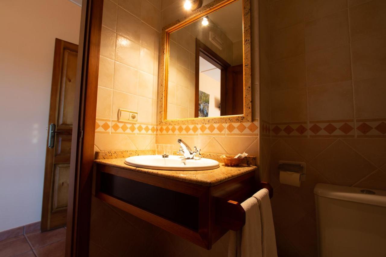 Tirontillana Hotel 3*