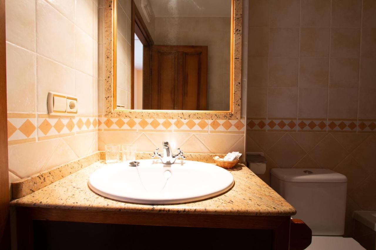 Tirontillana Hotel 3*
