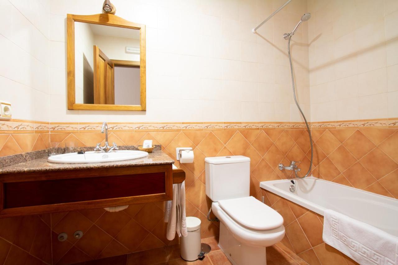Hotel Tirontillana Dehesa de Cuellar