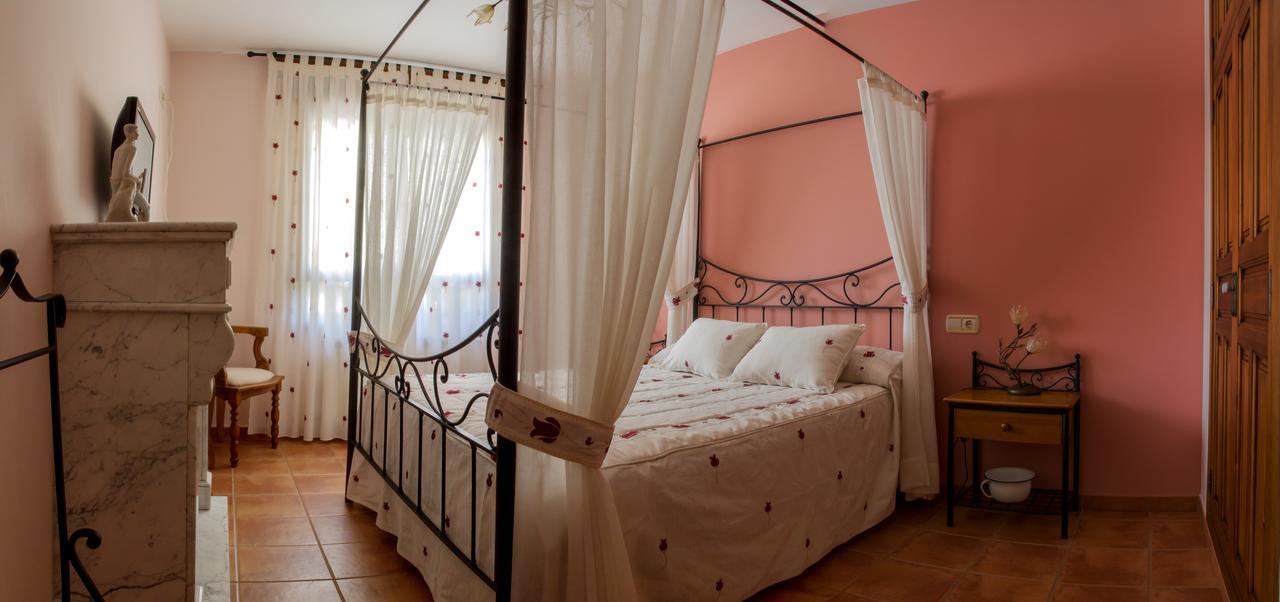 Hotel Tirontillana Dehesa de Cuellar